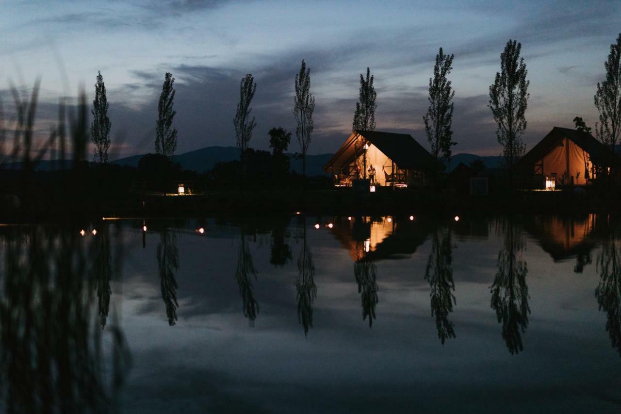 Glamping Kolpa Resort Gradac Exterior foto